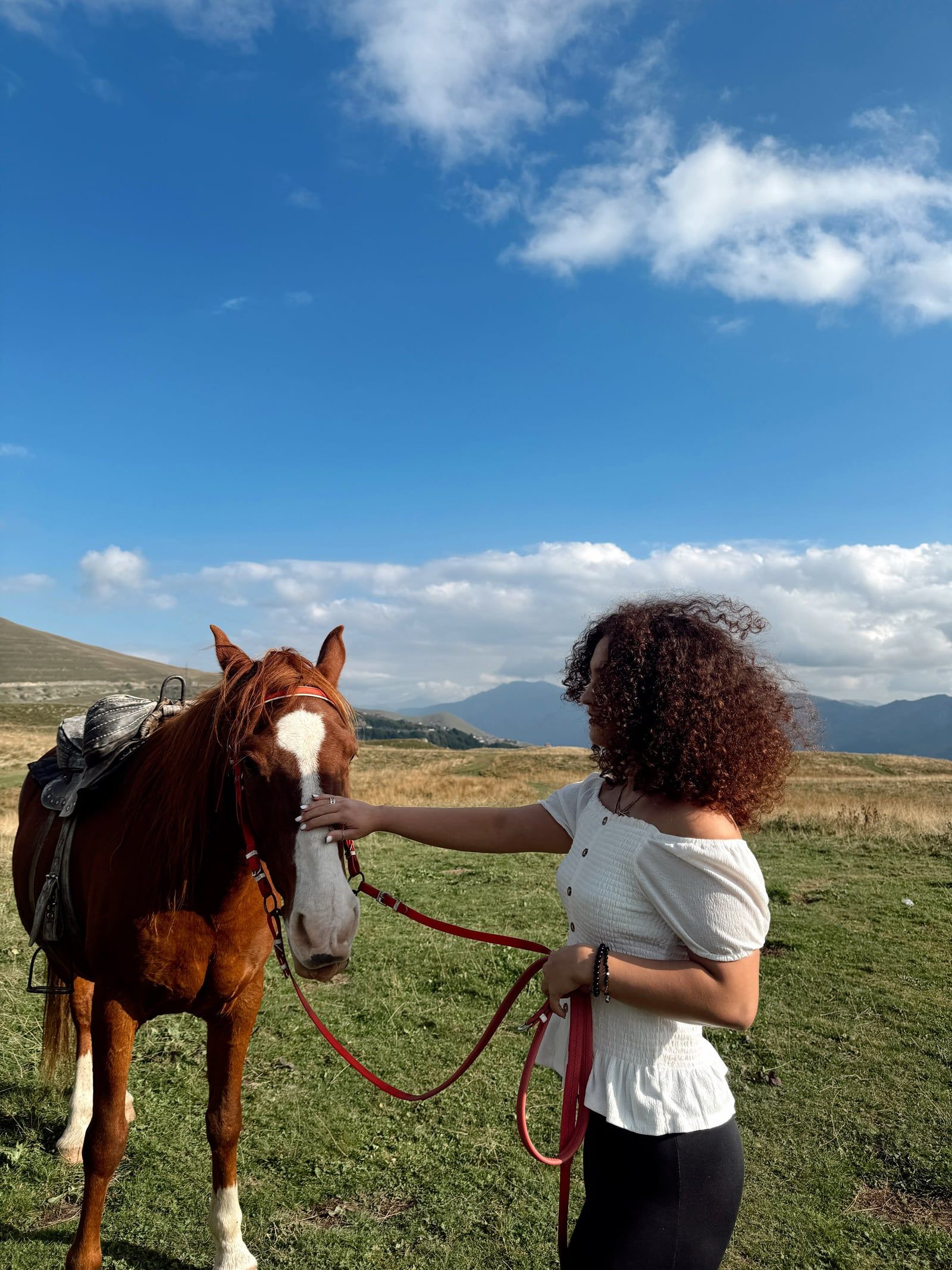 Kazbegi tour visitor photo